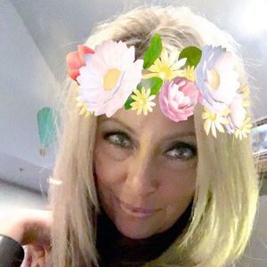 Meet your Posher, Denise